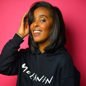 Meet your Posher, Corin